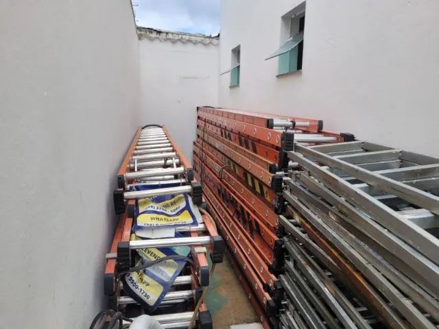 Lote de escadas de fibra