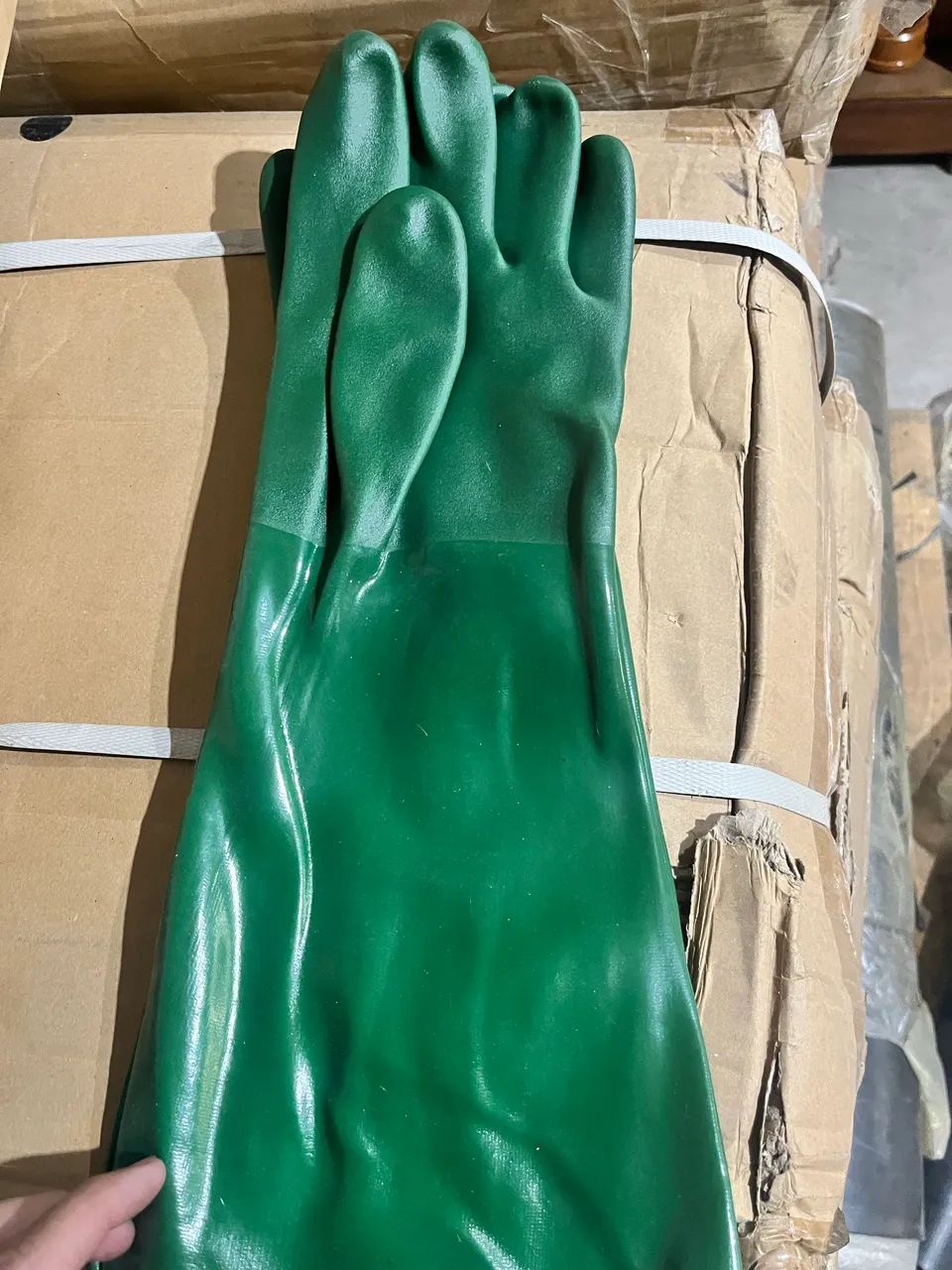 Luva PVC forrada 45cm - Foto 3