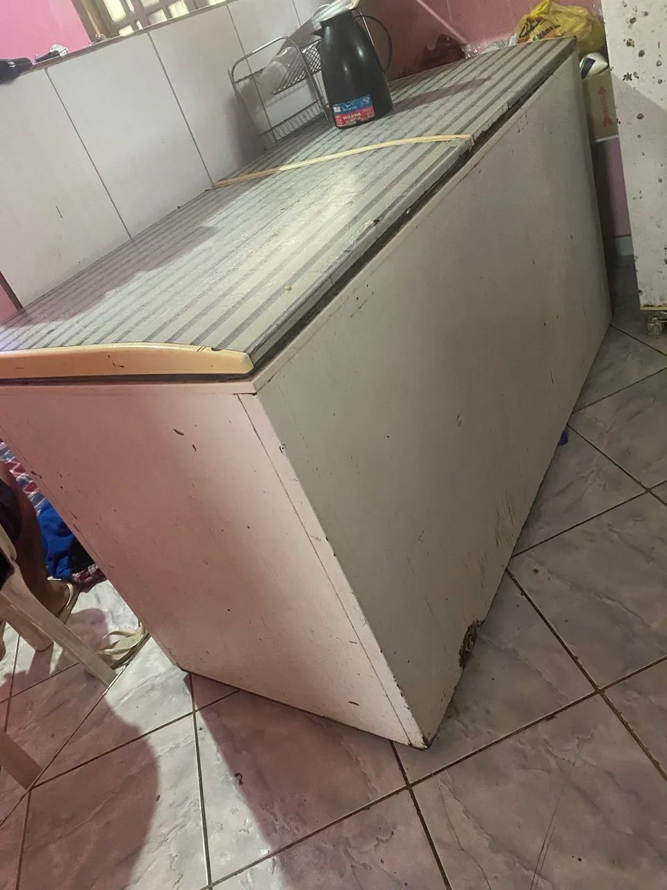 Freezer horizontal conservado e funcionando perfeitamente! ? 