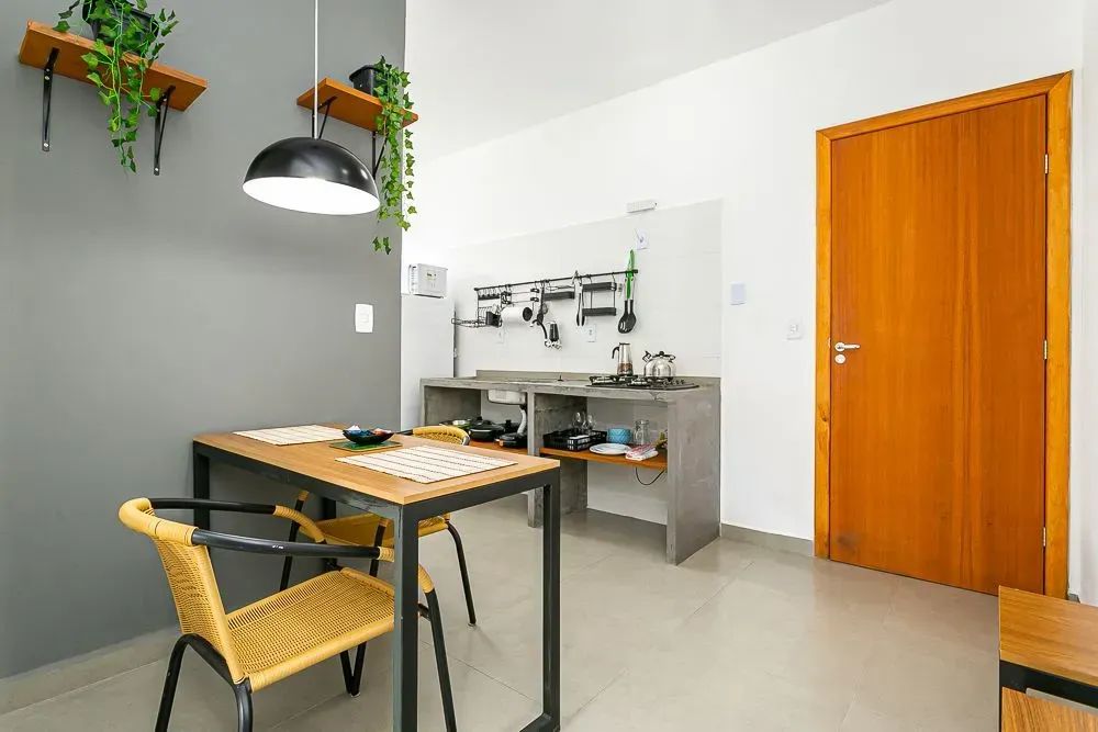 Studio bem localizado com TUDO incluso - Foto 2