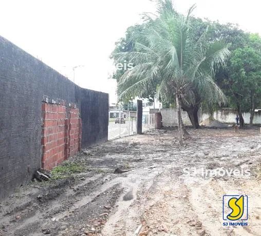Amplo terreno próximo à Av. Washington Soares - Foto 2