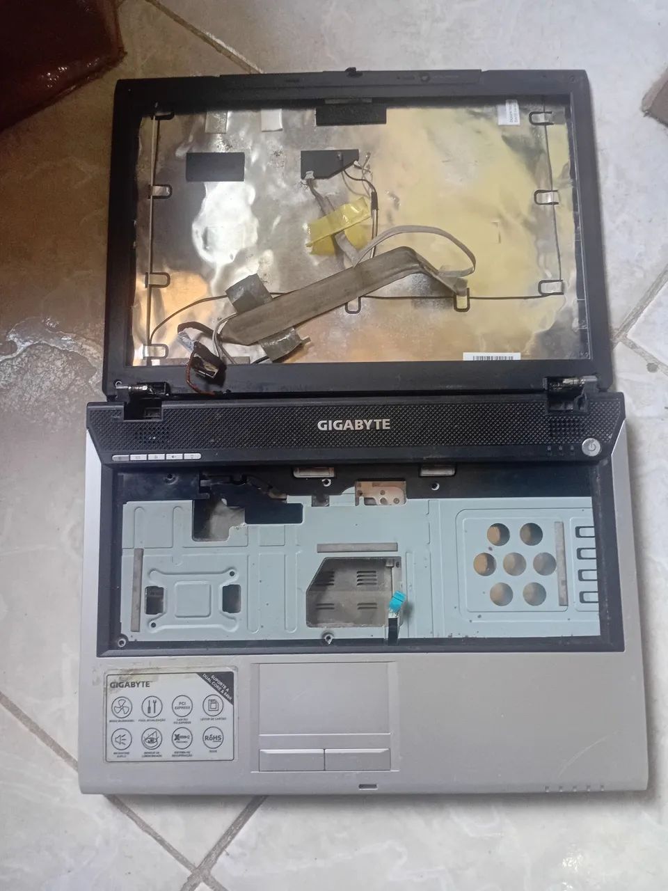 Carcaça completa notebook gigabyte w466u 