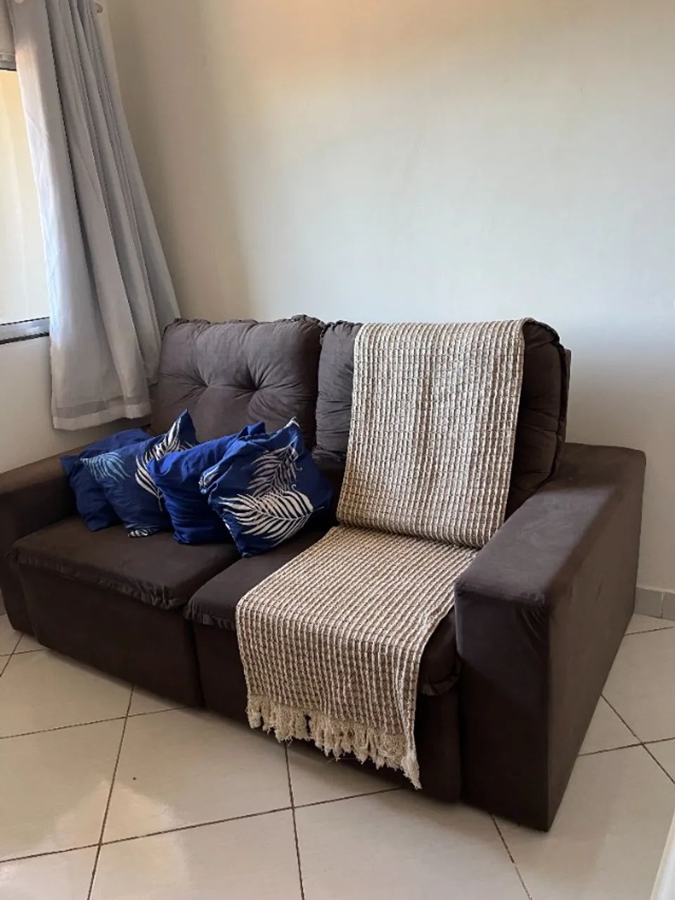 VENDO SOFA RETRÁTIL E RECLINÁVEL MARROM - Foto 4