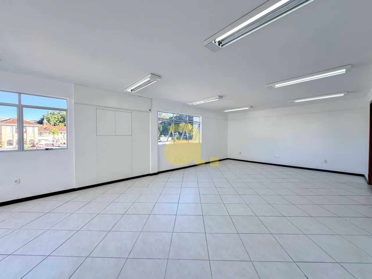 SALA COMERCIAL PARA ALUGAR NO CENTRO DE 89,56m² - Foto 5