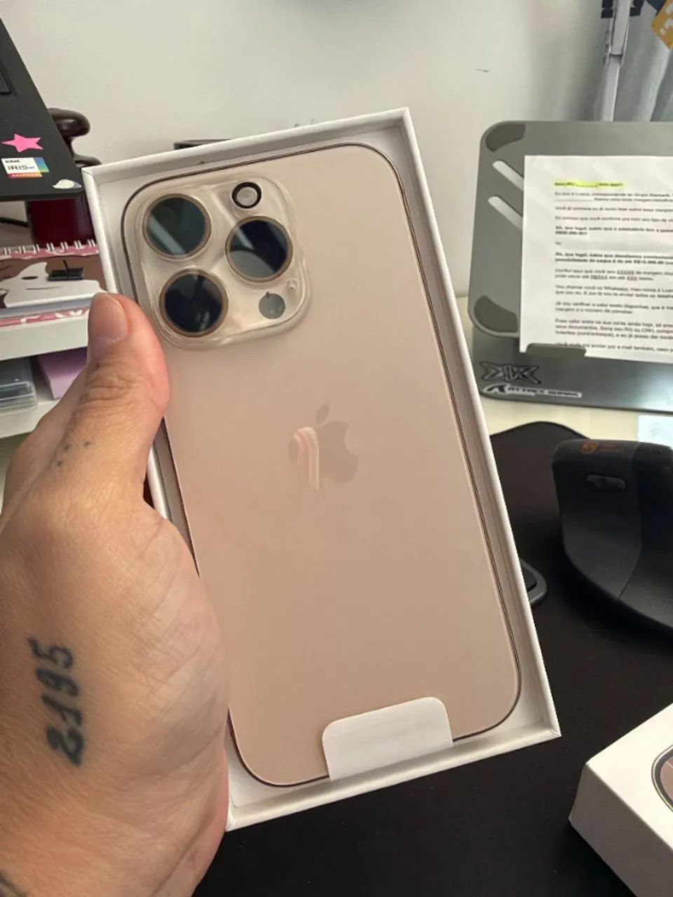 IPHONE 16 PRO - desert titanium - Foto 2