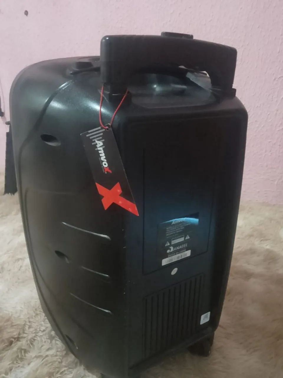 Caixa de som 454806883082577922
