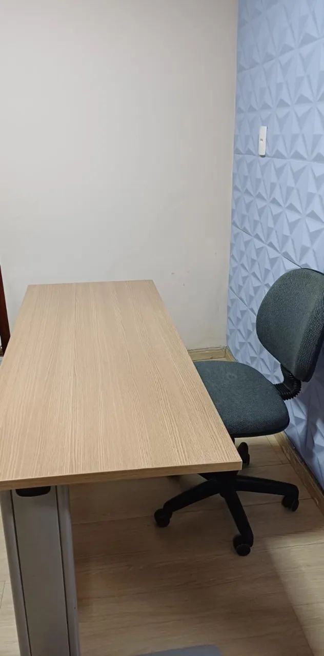 Mesa de escritório com cadeira - Foto 5