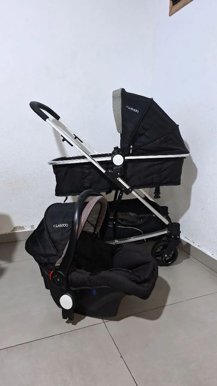 Carrinho de bebê completo 