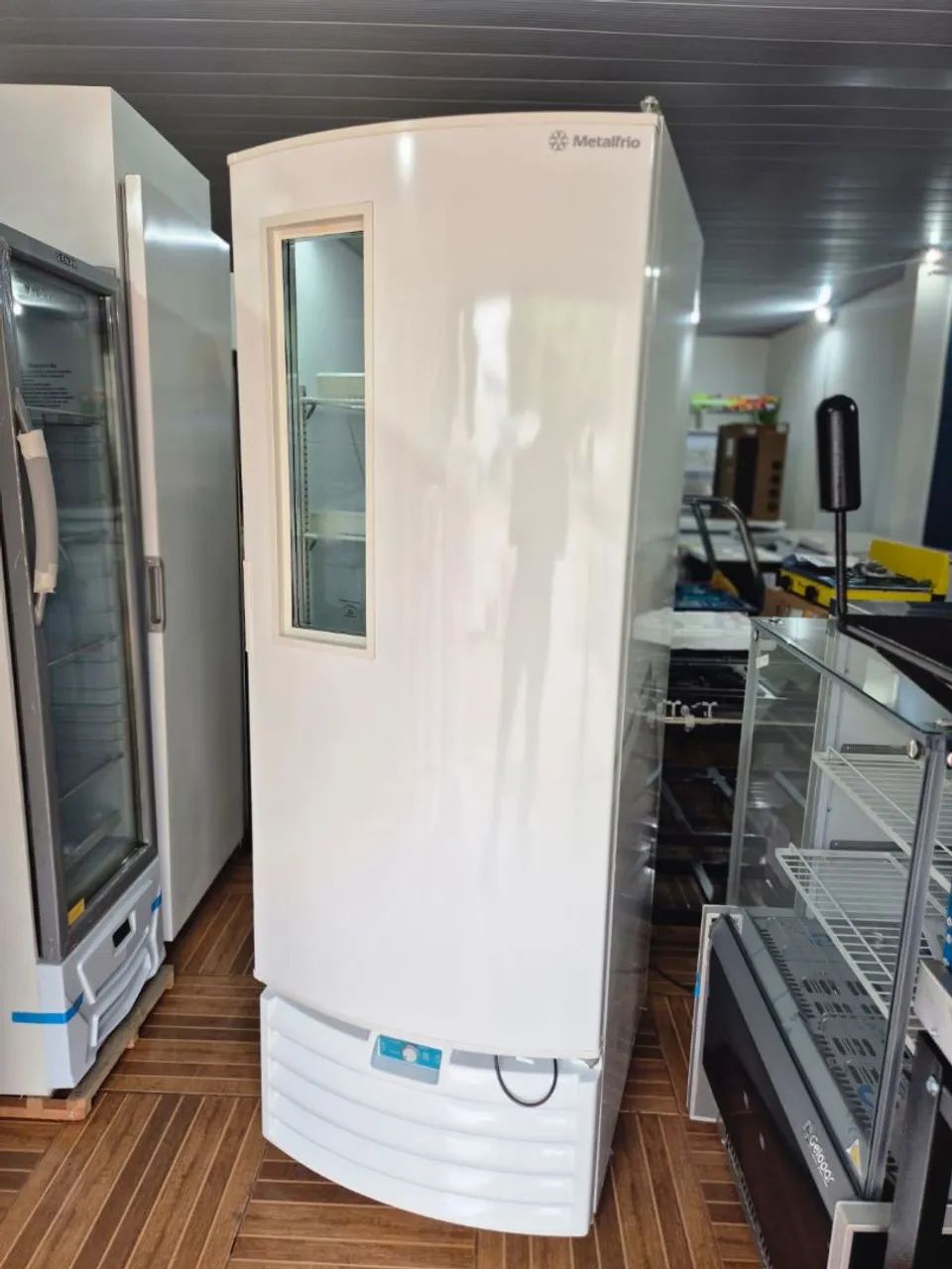 Freezer Vertical Metalfrio 550 litros  - Foto 4