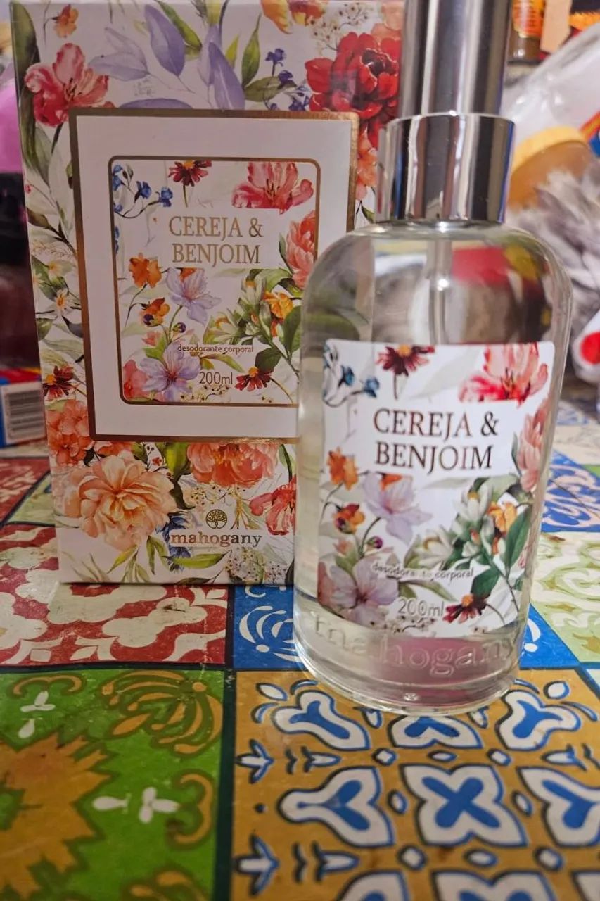 Perfume cereja e benjoim 