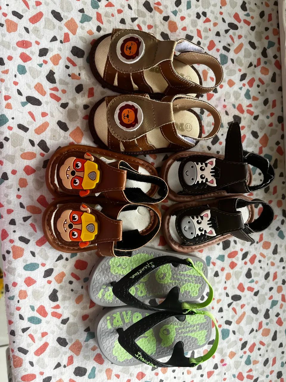 Sapatinho de bebê nunca usados - Foto 2