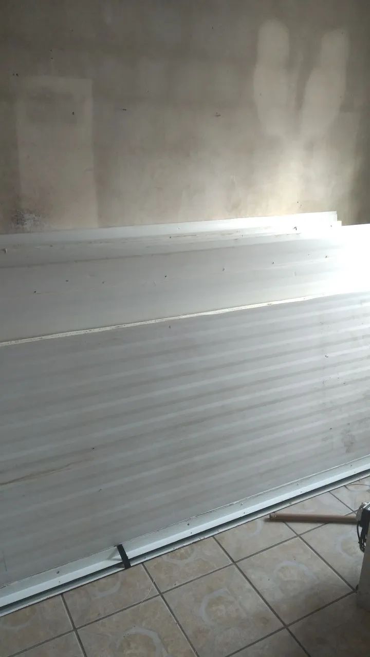 Câmara fria desmontada
