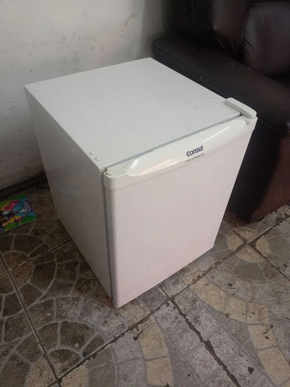 Frigobar cônsul 127v  80L - Foto 2