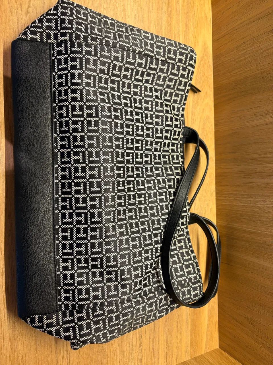 Bolsa Tommy Hilfiger original  - Foto 2