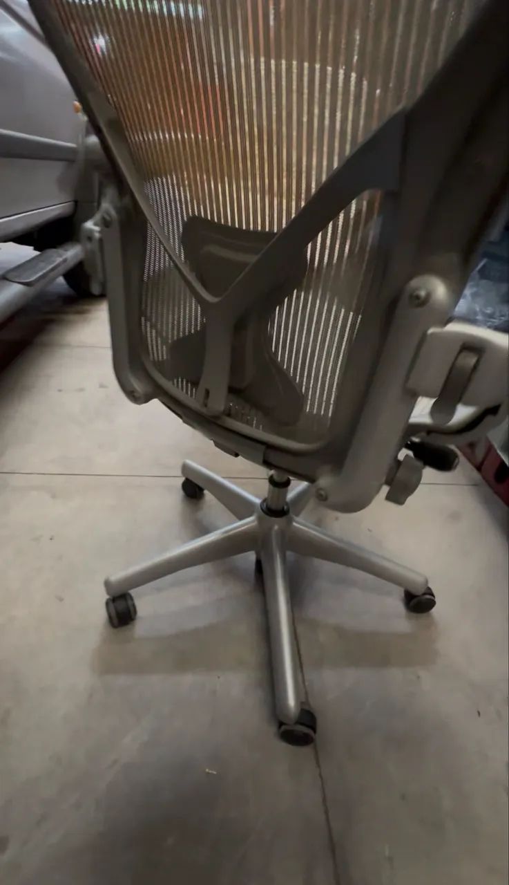 CADEIRA NEW AERON HARMAN MILLER  - Foto 4