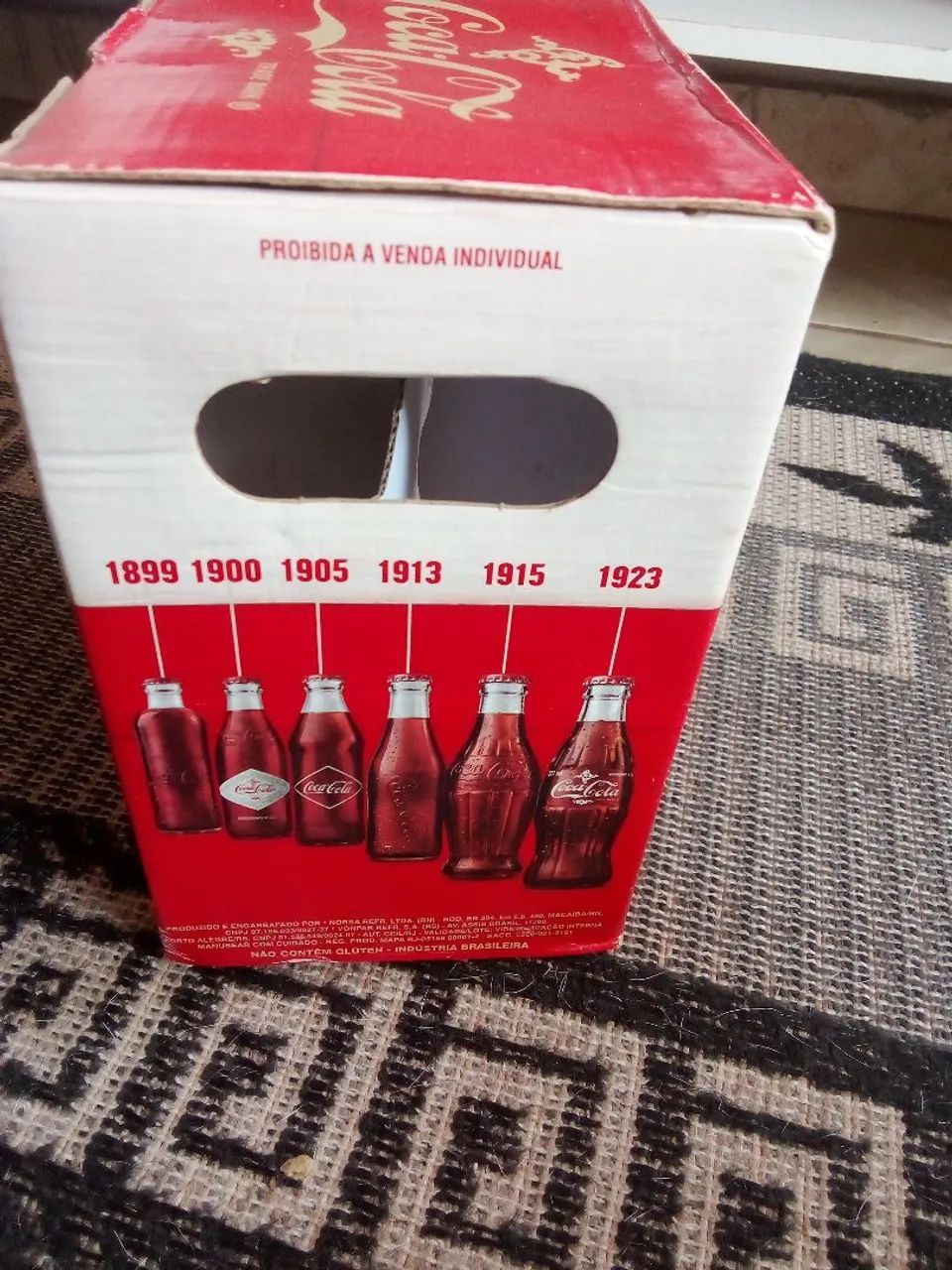 Vendo coleção das garrafinha da coca cola  - Foto 2