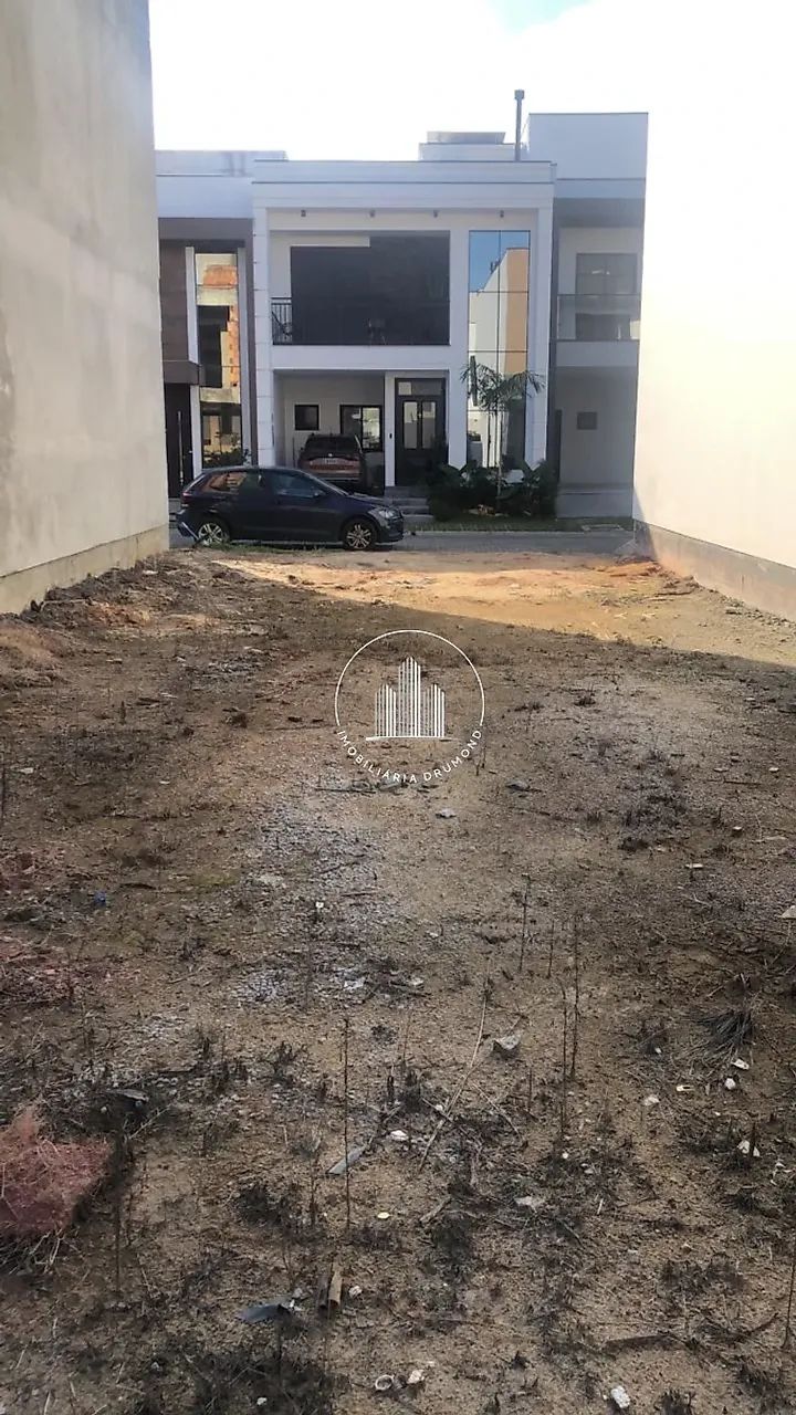 Terreno 150m² em Condomínio - Beira Rio