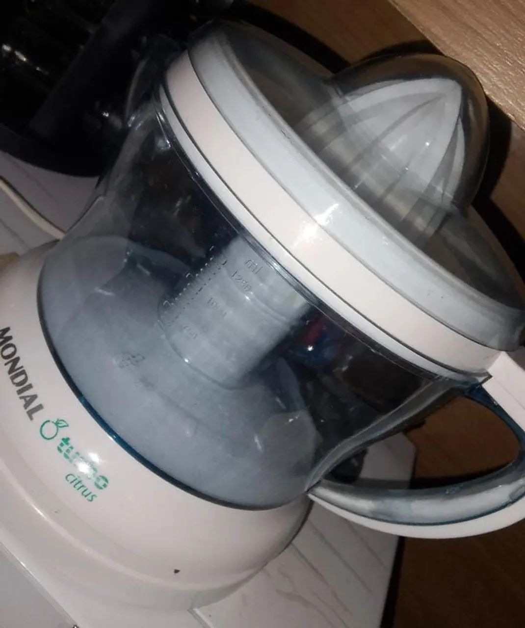 Espremedor de frutas mundial 