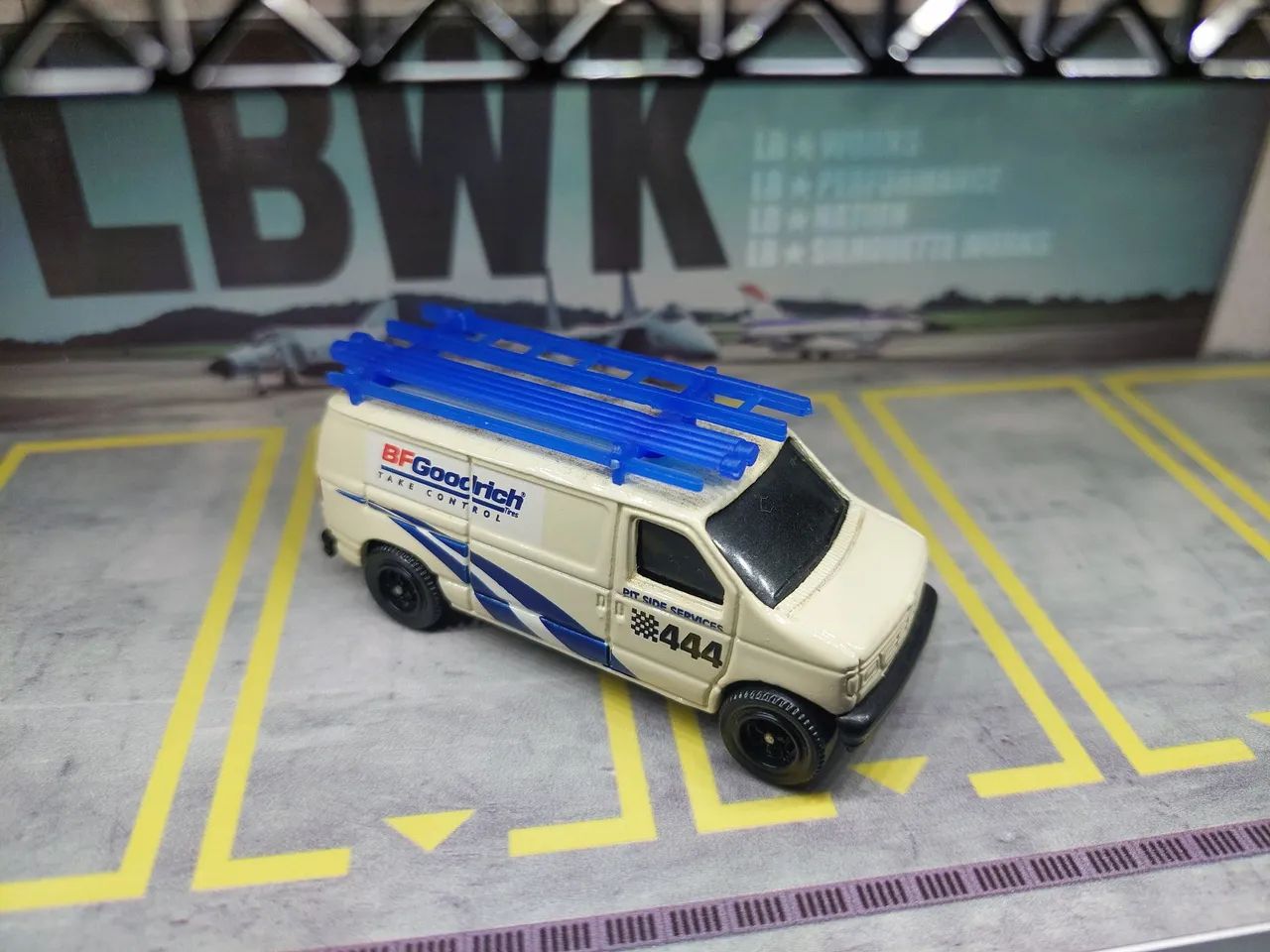 Matchbox Ford Panel Van loose - Foto 3