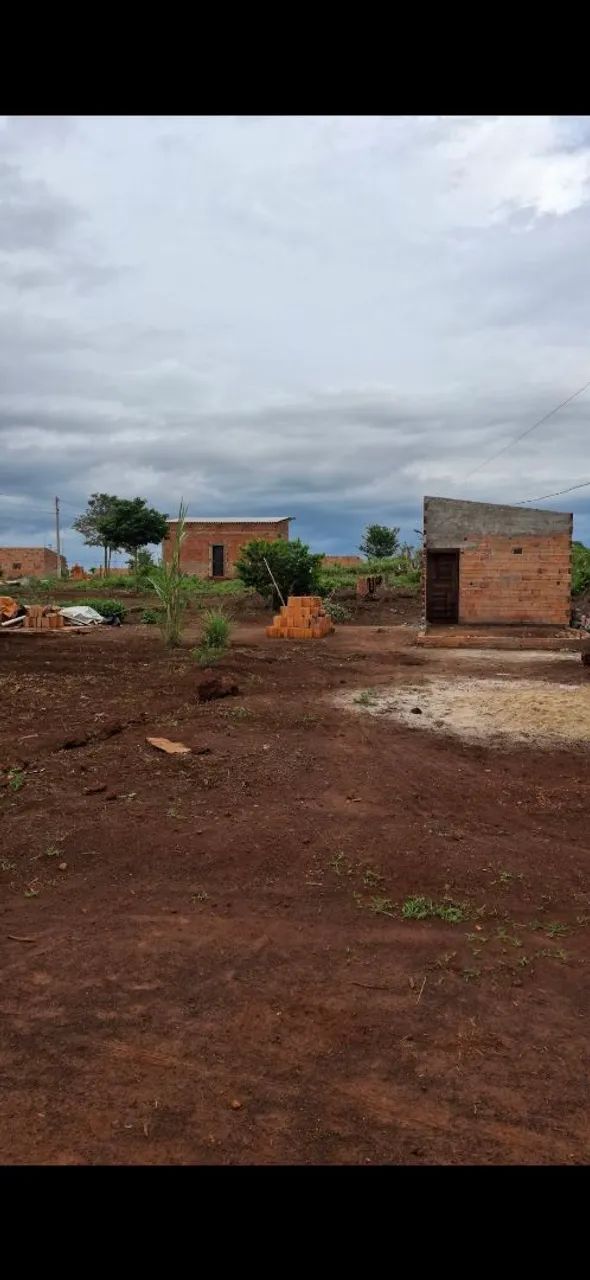Vende-se Ágil do meu lote 