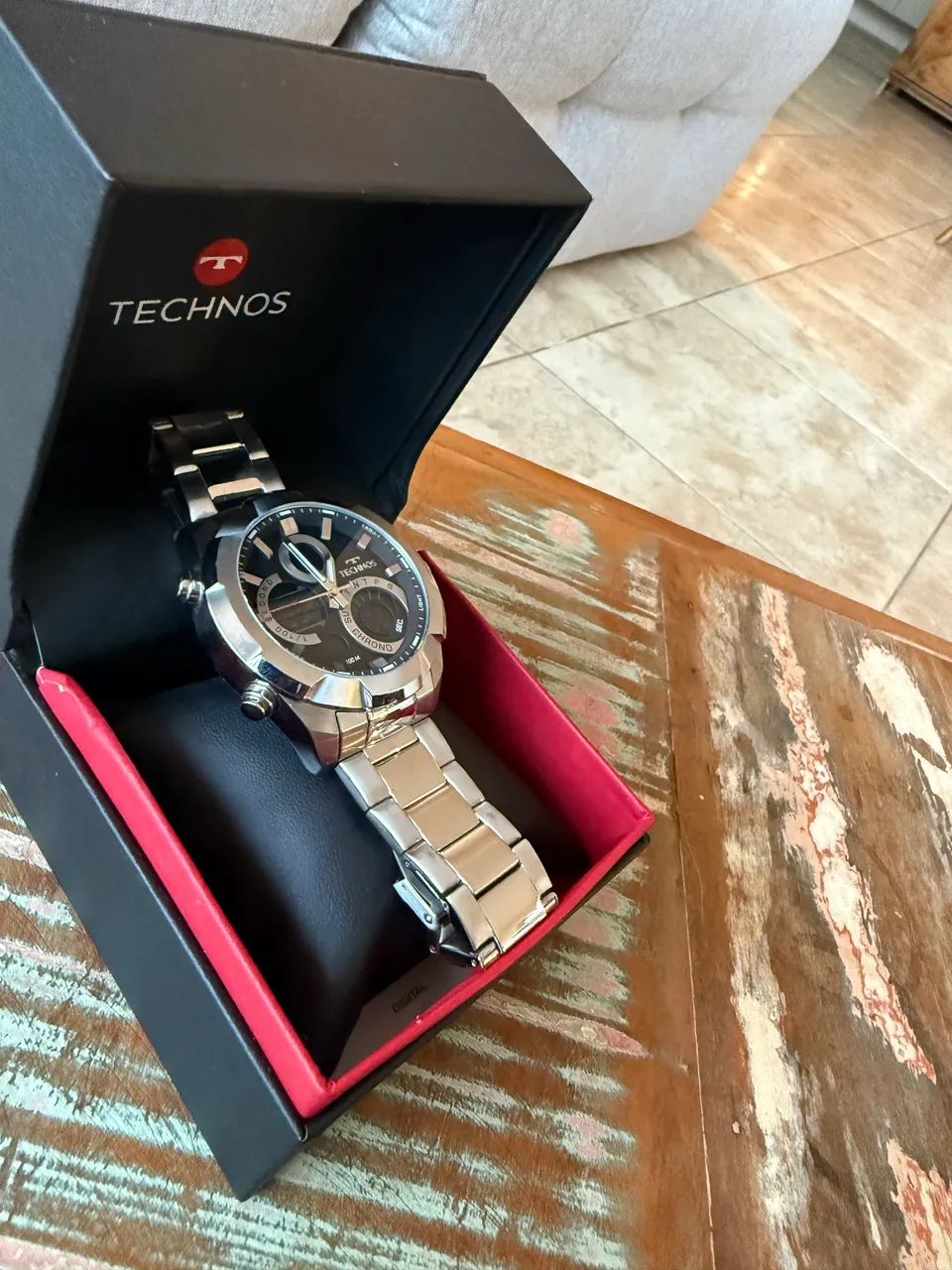Relógio Technos Digiana masculino com caixa e pulseira de aço inox. - Foto 2
