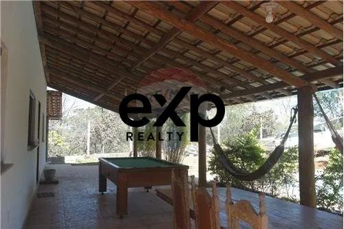 IMPERDIVEL - CASA CAMPO EM CONDOMINIO FECHADO