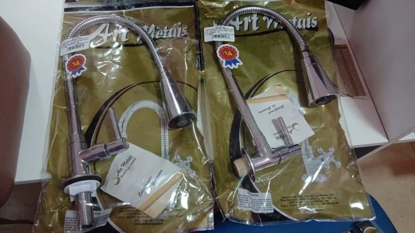Art Metais - Torneira Gourmet Pop c/ Chuveiro Bica Móvel - Bancada ou Parede a vista R$130 - Foto 3