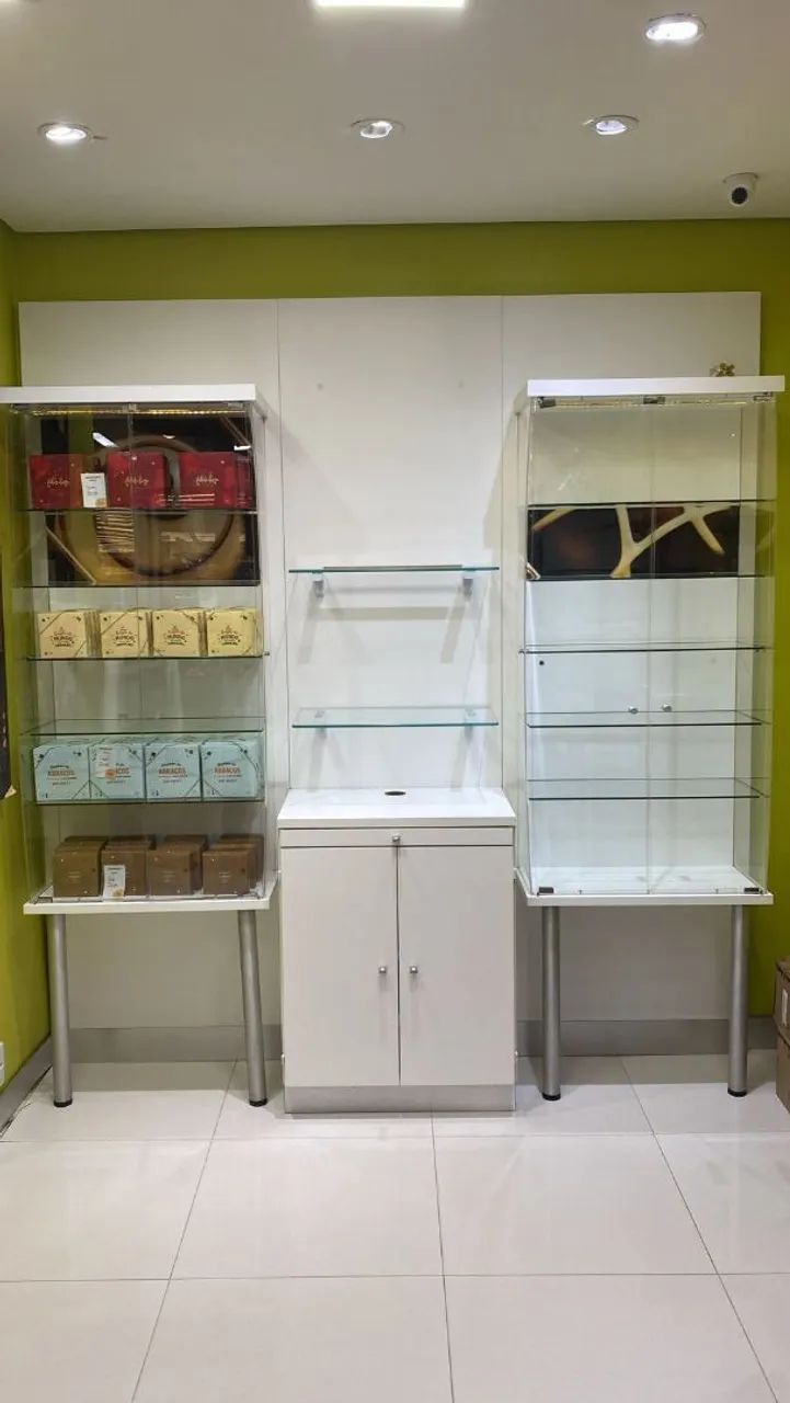 Prateleira expositora 