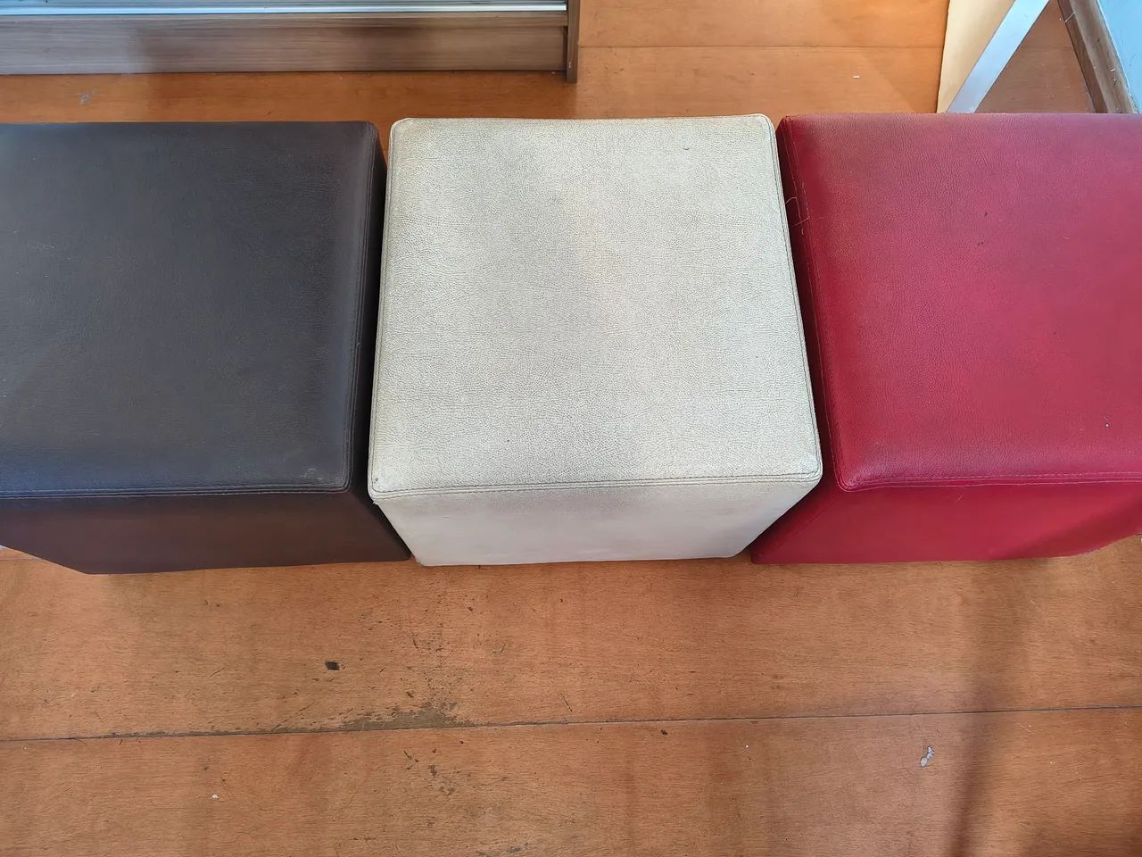 Kit 3 puffs quadrados Etna