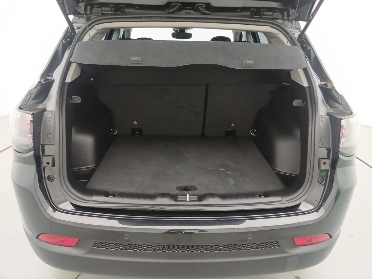 Jeep Compass LONG. T270 1.3 TB 4x2 Flex Aut., foto 9 de 18
