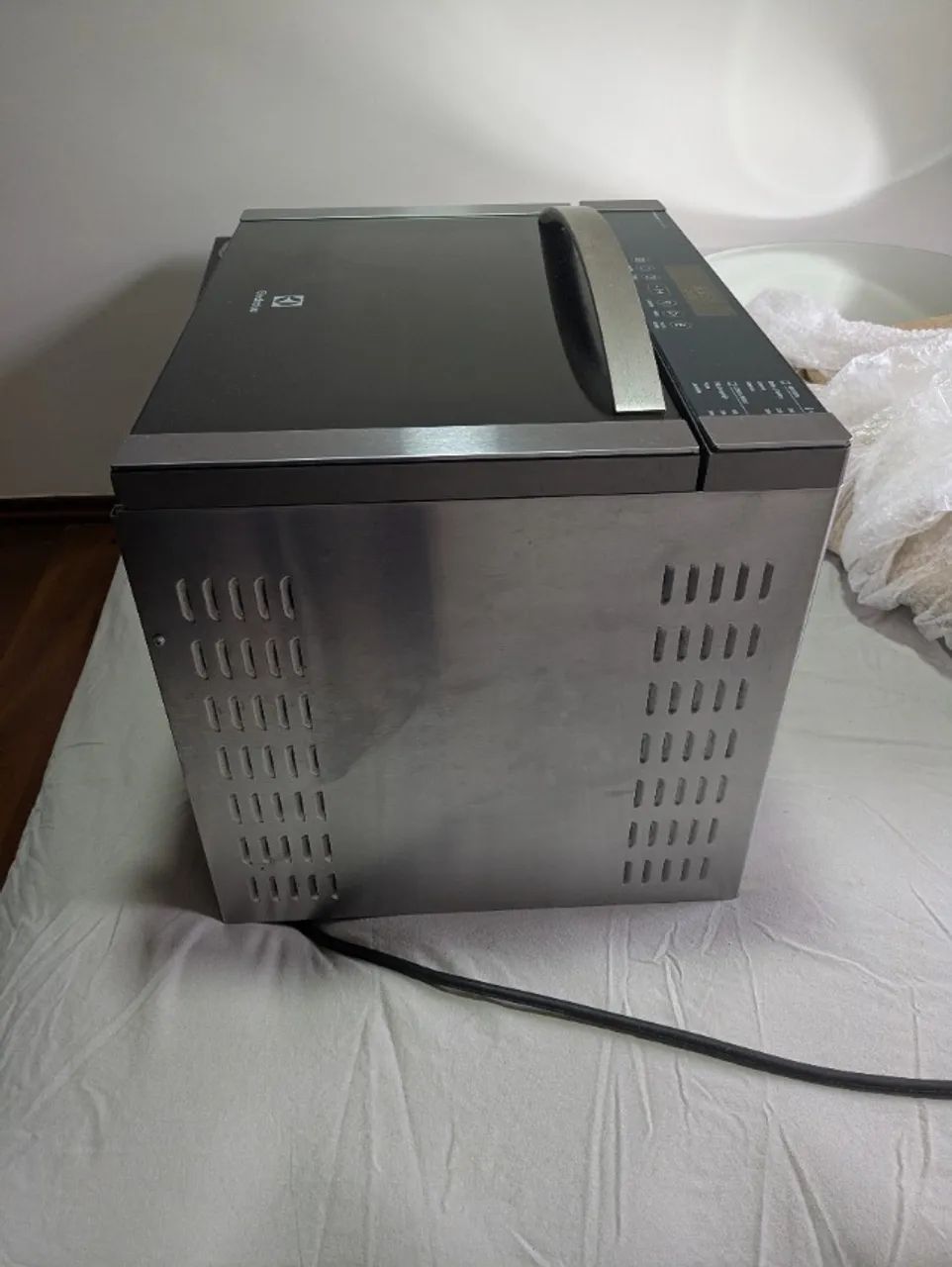 Forno elétrico de bancada Electrolux FX54T - Foto 3