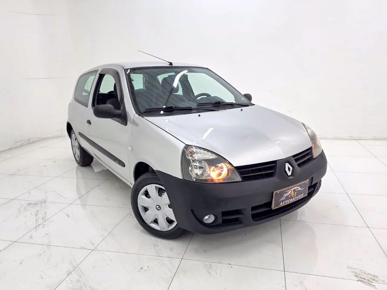 Renault Clio 2010 - Foto 4