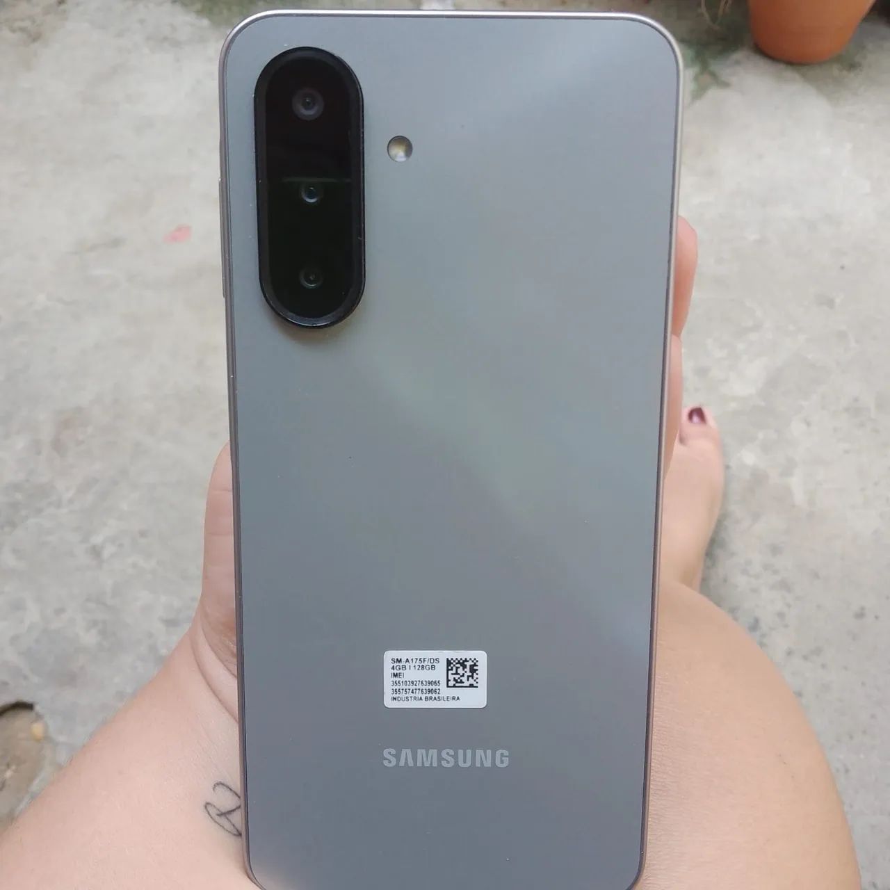 Samsung galaxy a17
