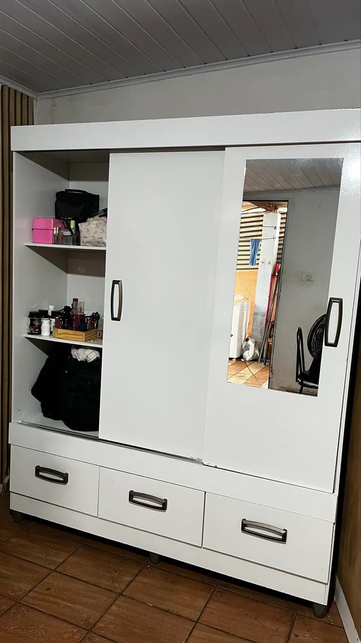 ? Guarda-Roupa Branco com Espelho - Foto 2
