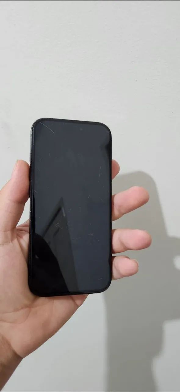iPhone 16 pro - Foto 2