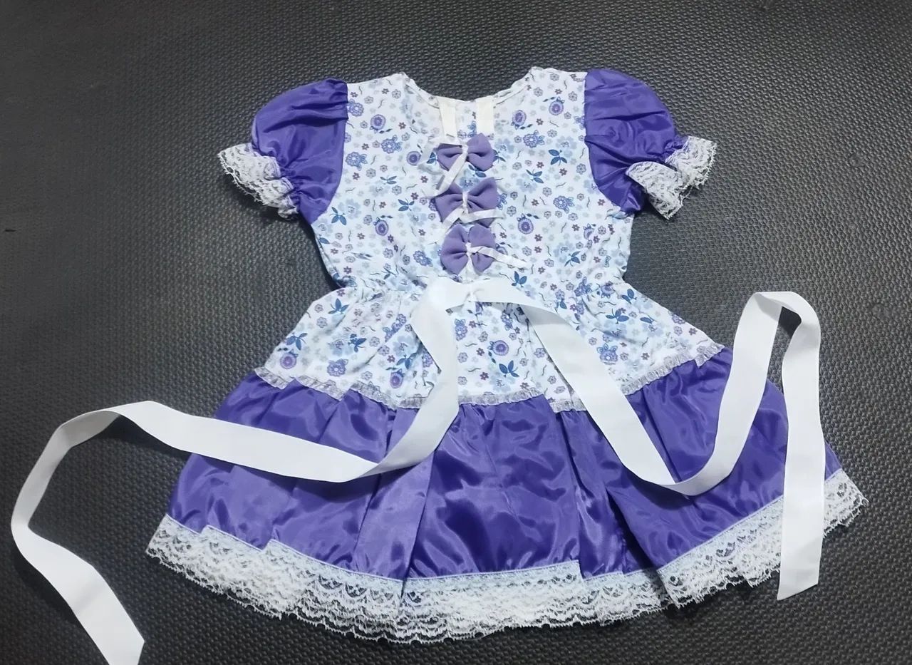 Lote 20 vestidos infantis na cor roxa