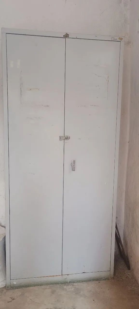 Armário de aço 