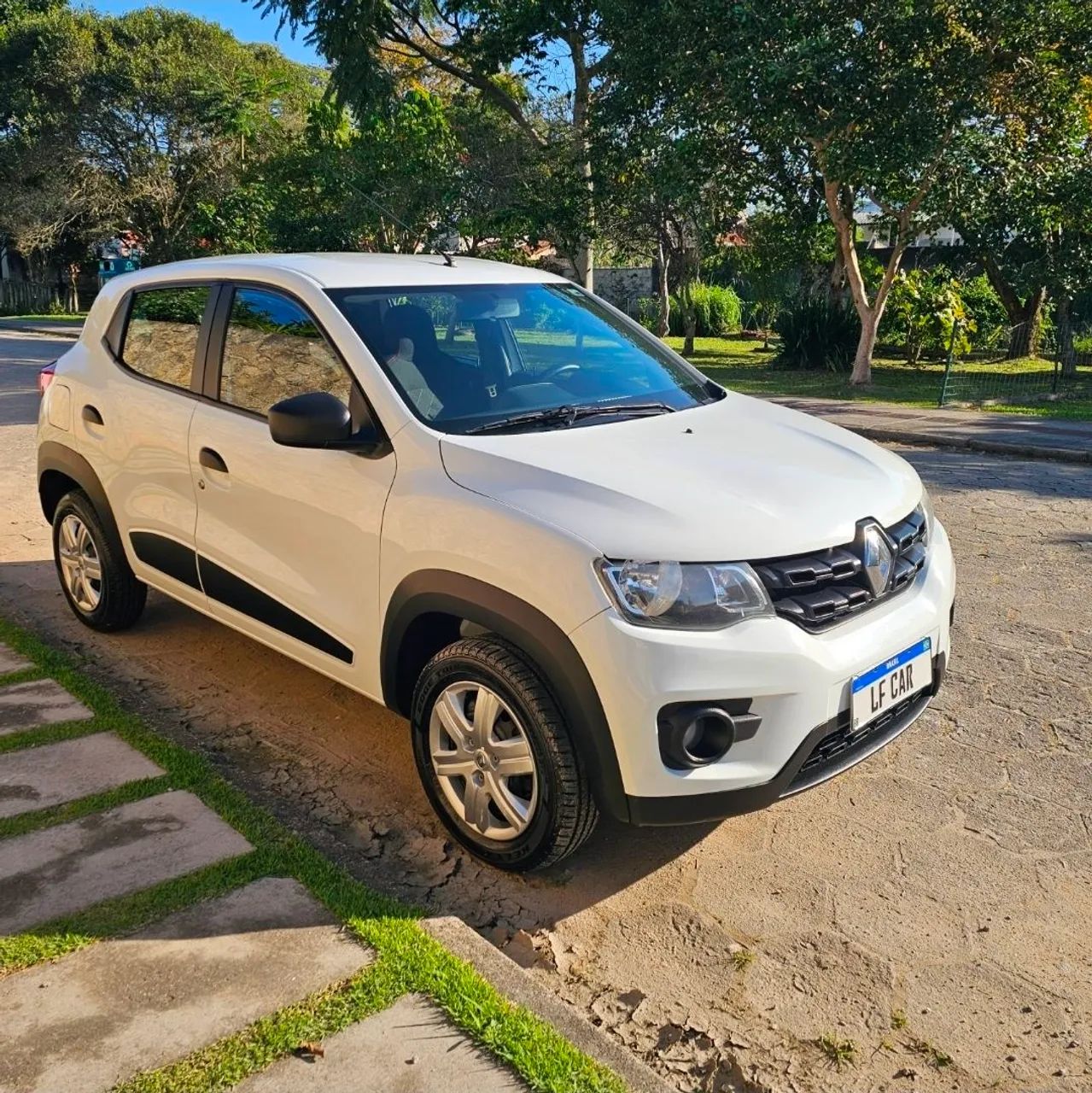 Renault Kwid Zen 1.0 Flex 12V 5P Mec. 2020 - Foto 2