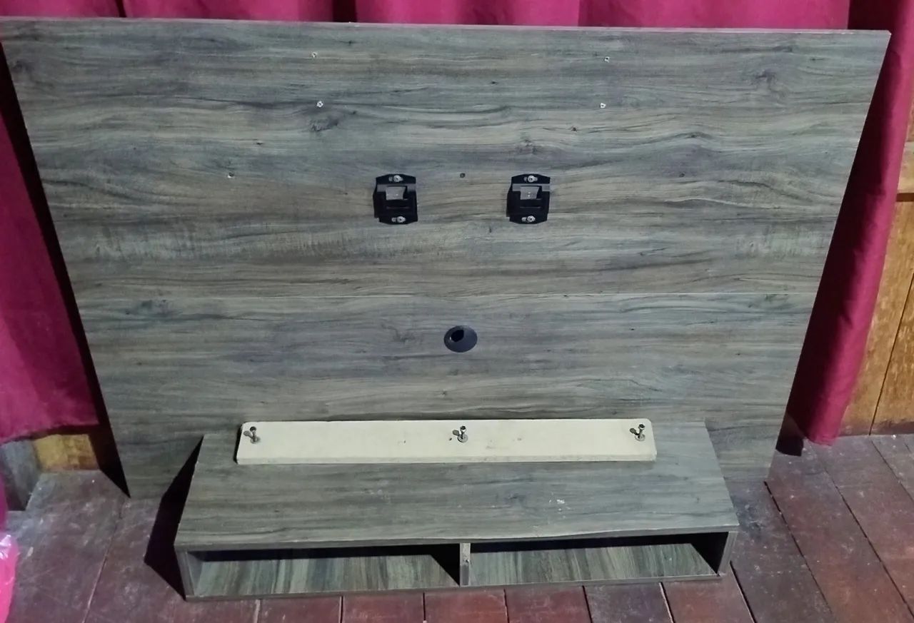 Vende-se painel de Tv 43 polegadas.