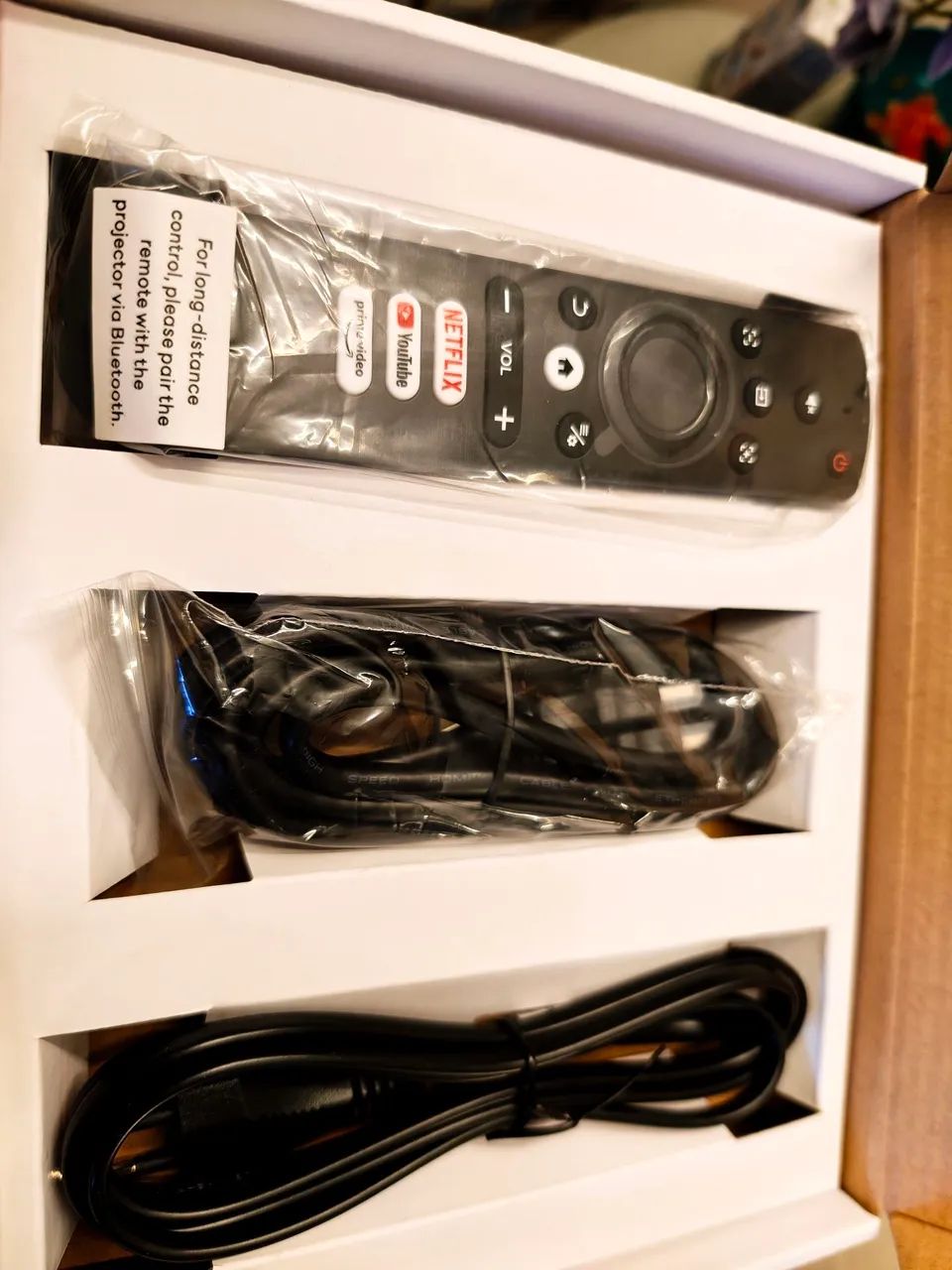 Projetor Inteligente 4K, AURZEN BOOM 3 sem uso - Foto 3