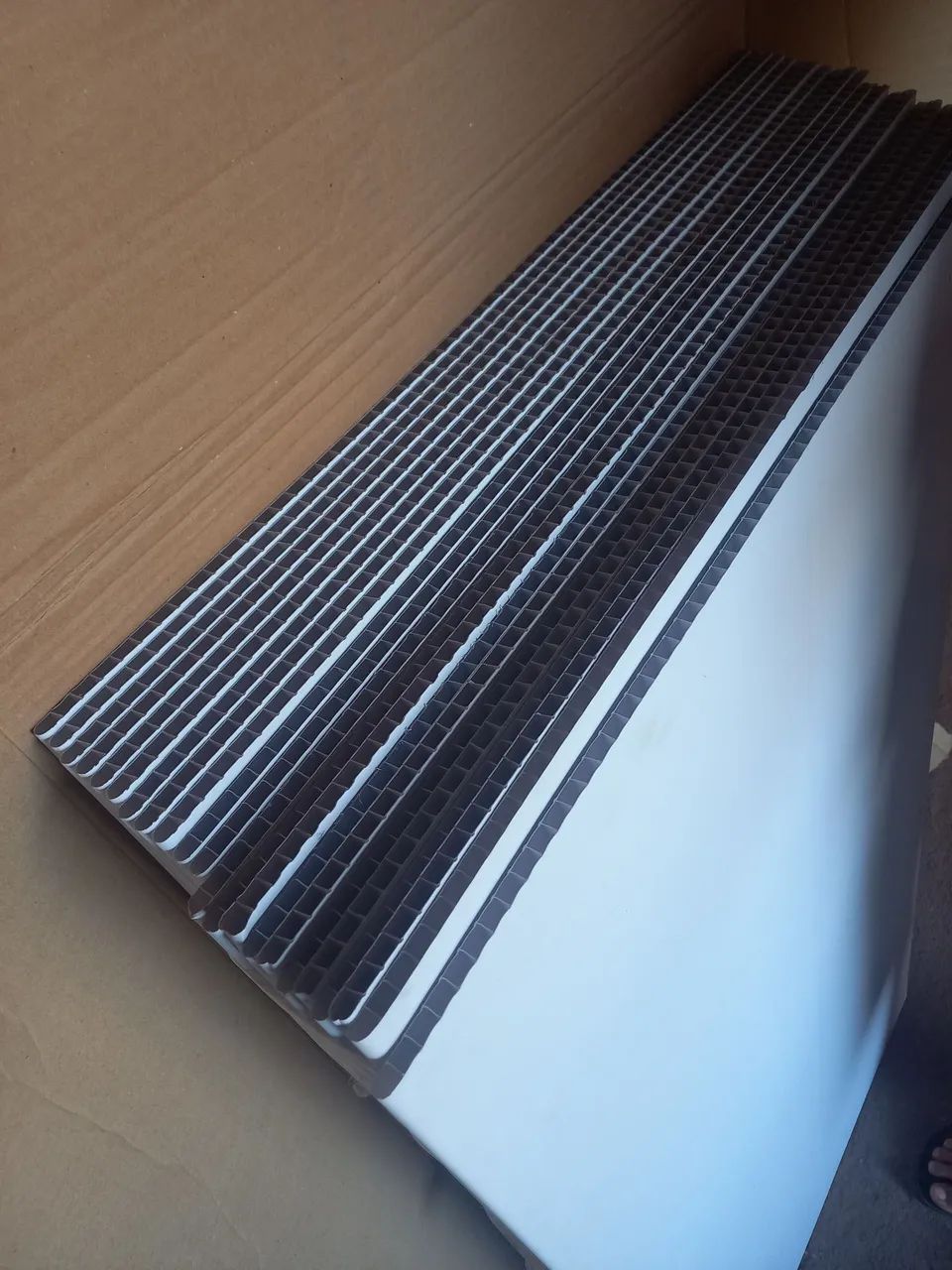 VENDE SE PLACA DE FORRO DE PVC - Foto 2
