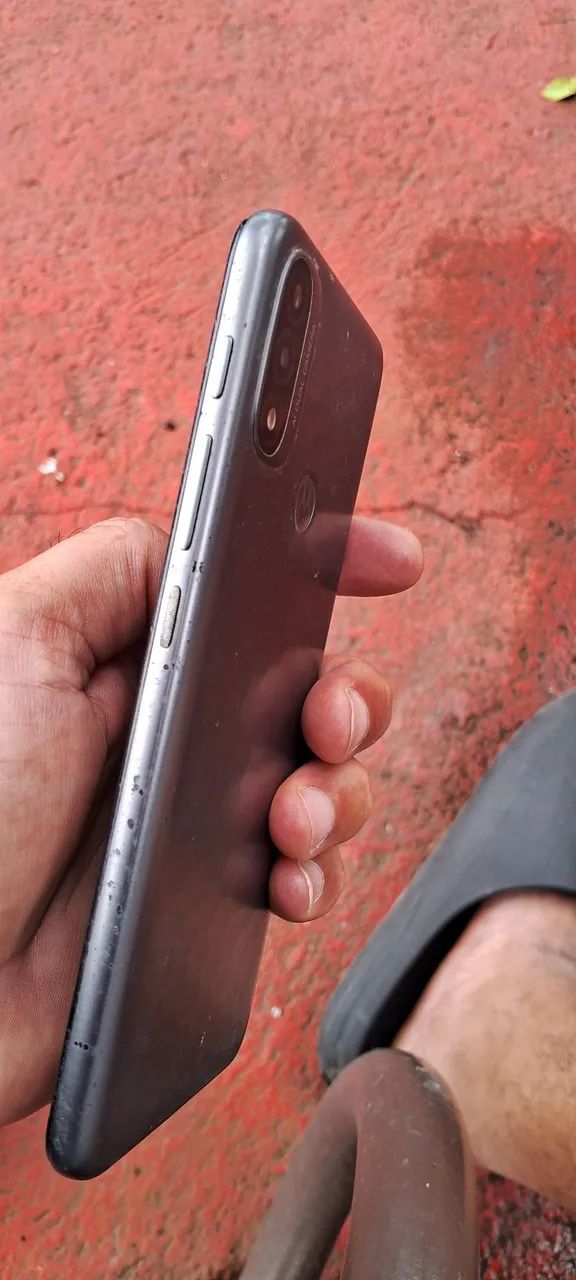 Cellular pra vender,  nao aceitamos troco - Foto 2