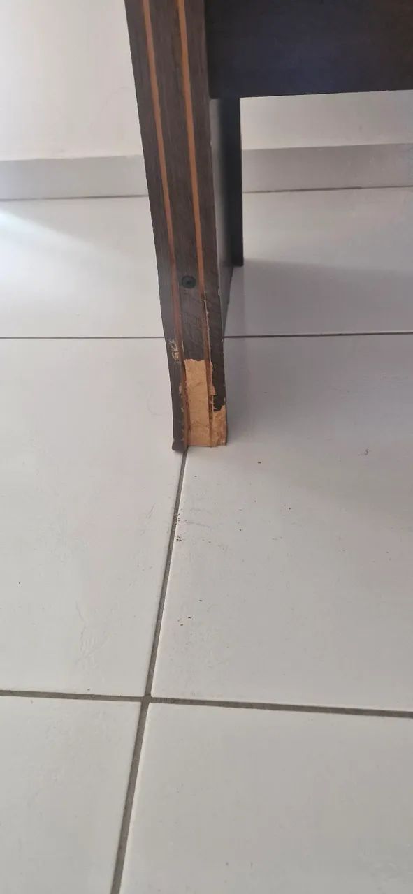 Mesa de Jantar com 4 Cadeiras Estofadas  - Foto 5