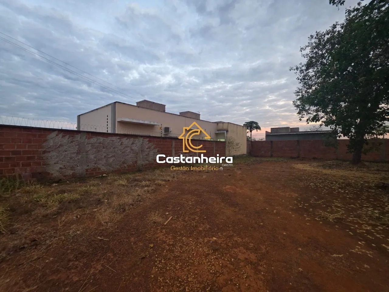 Lote Residencial de 250m² - Plano Diretor Sul - Foto 3