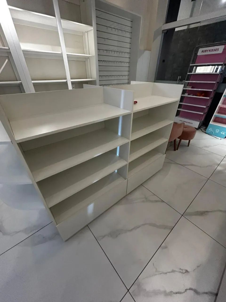 Móveis em MDF para lojas comercial (suplementos, cosméticos, vinho, bolsas e sapatos)