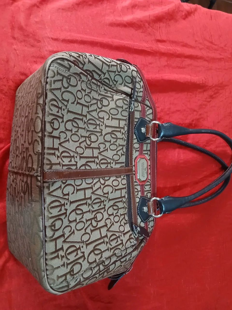 Bolsa hugo