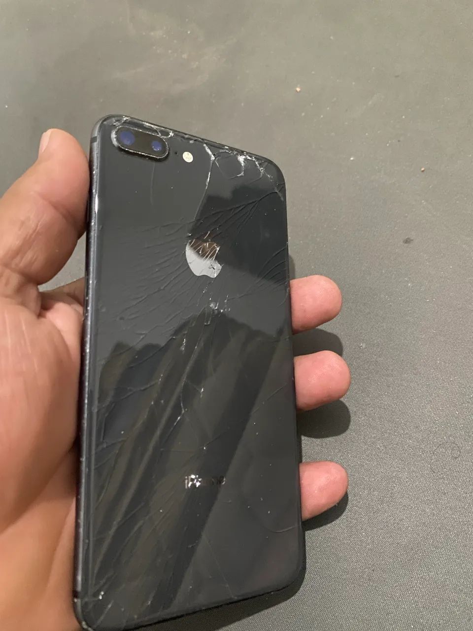 iPhone 8 Plus 64 Gb desapegando  - Foto 3