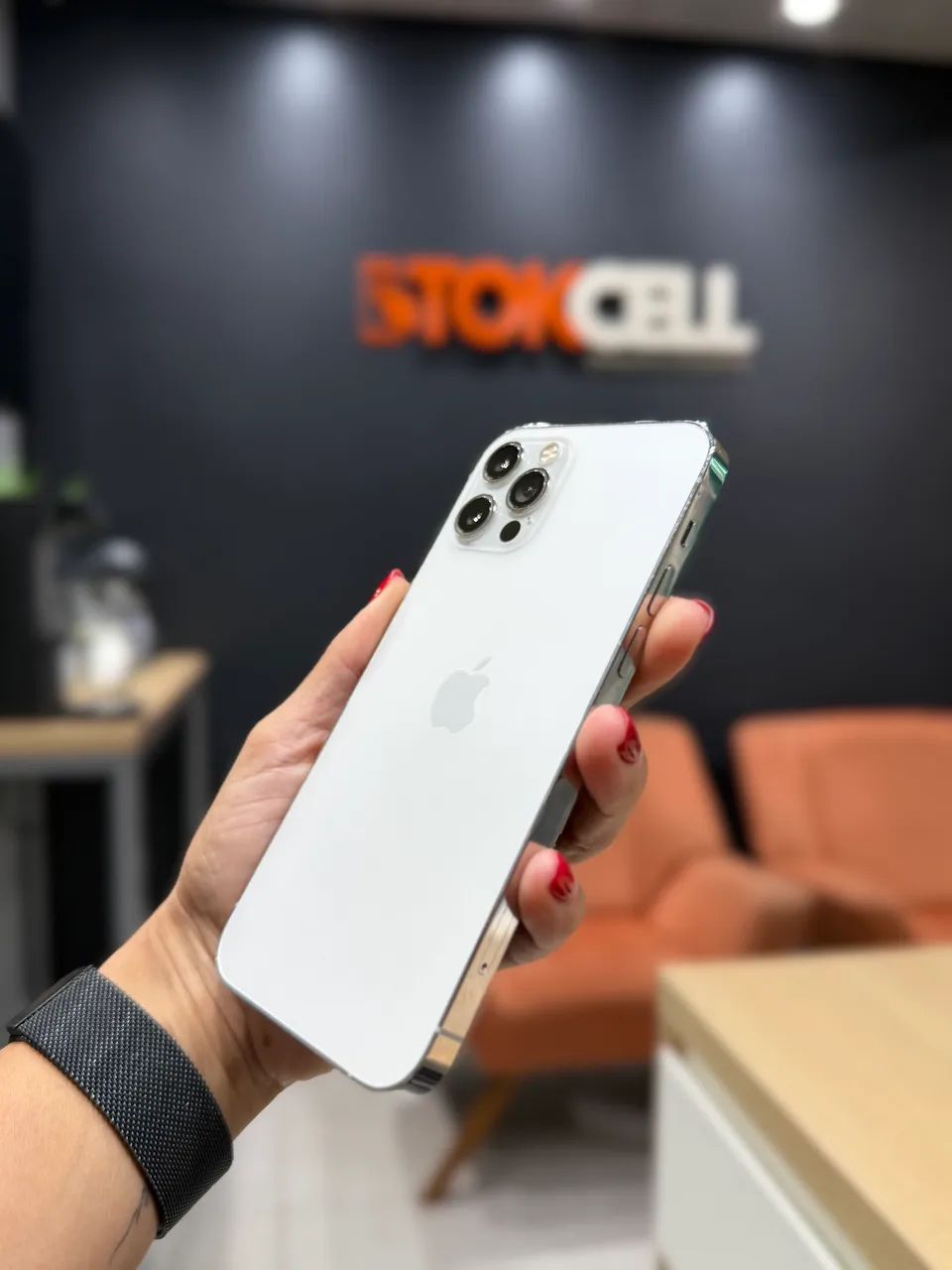 IPhone 12 Pro 128GB Branco Seminovo Garantia de Loja - Celulares e