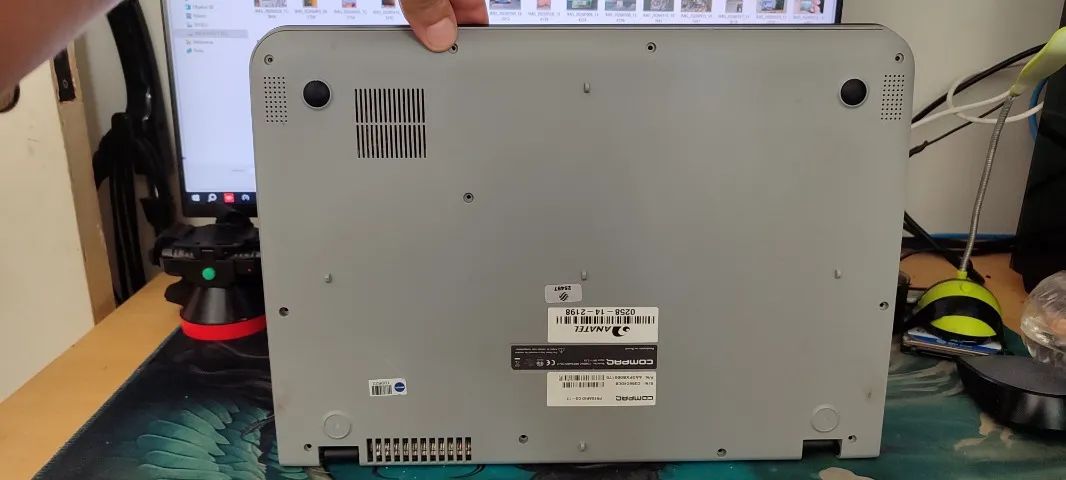 CARCAÇA COMPLETA DE NOTEBOOK SEM TELA DE COMPAQ - Foto 2