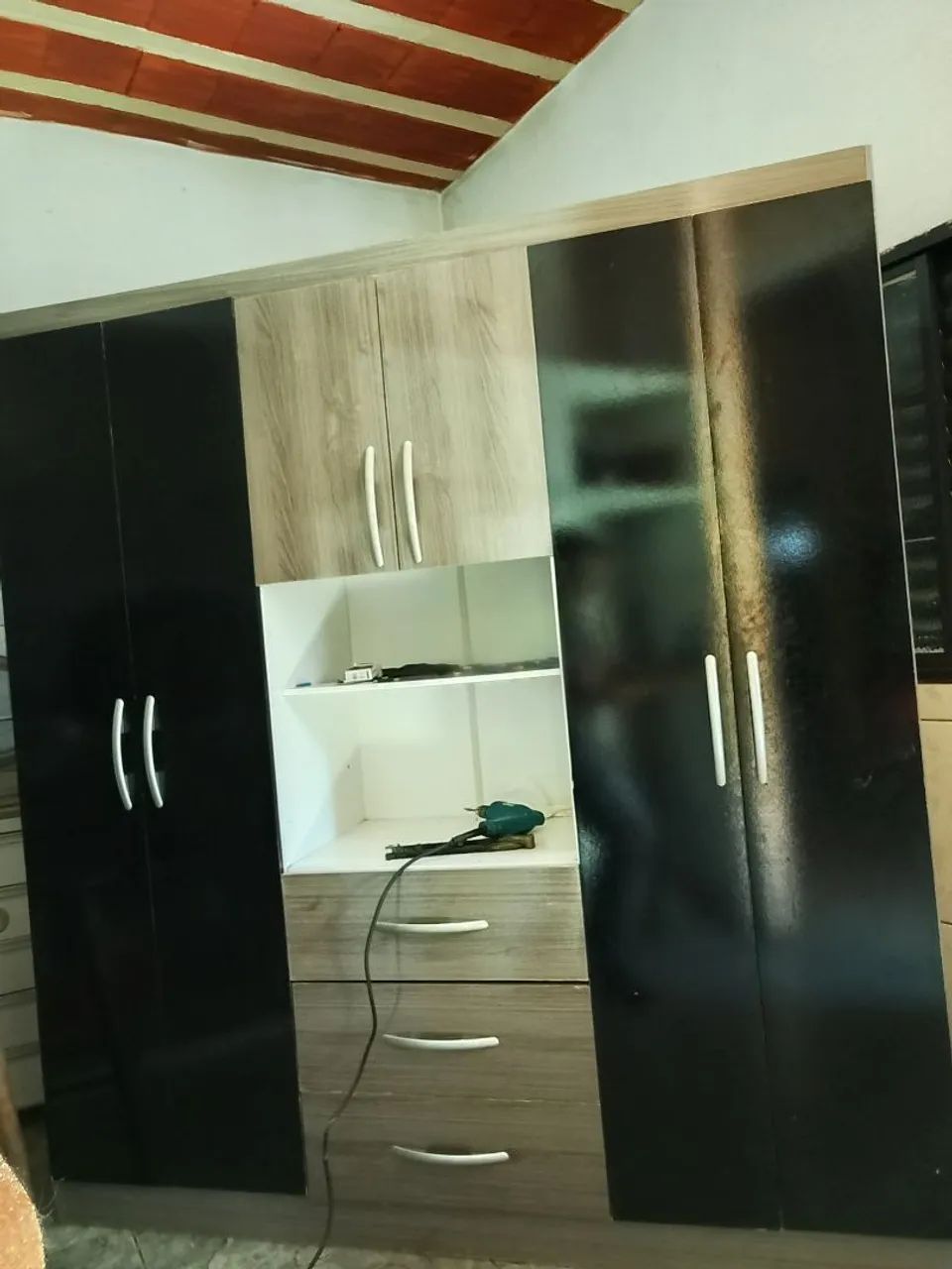 Guarda roupa de casal 